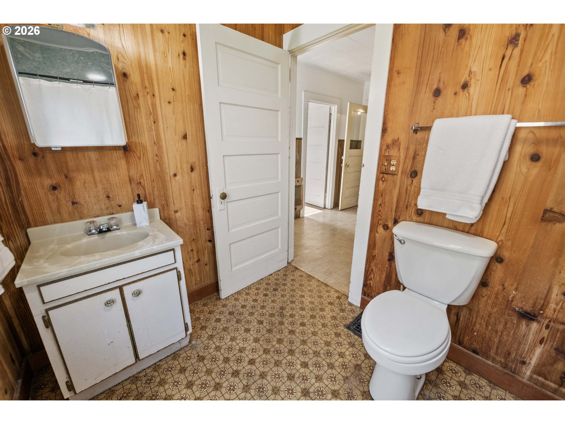 671 Florence Avenue Astoria, OR 97103 - Photo 18 of 48 Unit #1