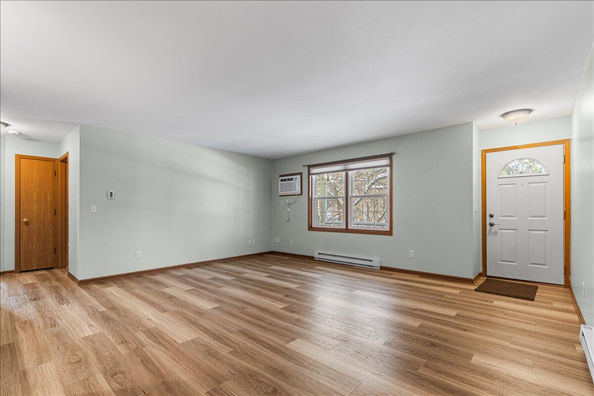831 Devonshire Lane, Unit D West Bend, WI 53090 - Photo 3 of 17 Living Room