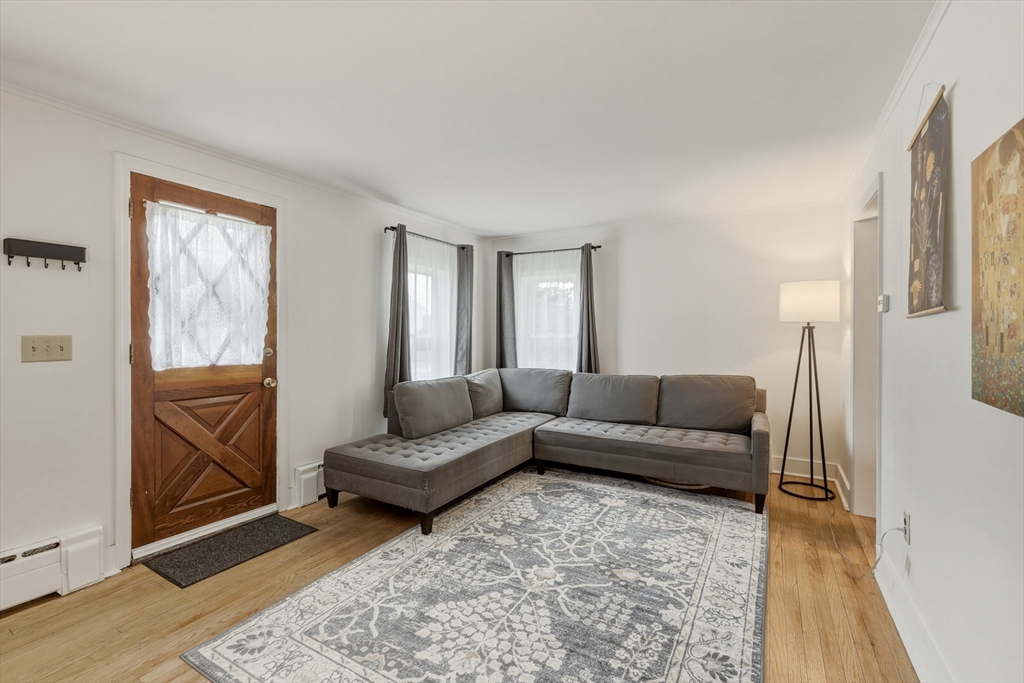 197 Bridge Road Northampton, MA 01062 - Photo 8 of 41 Gallery Image 8