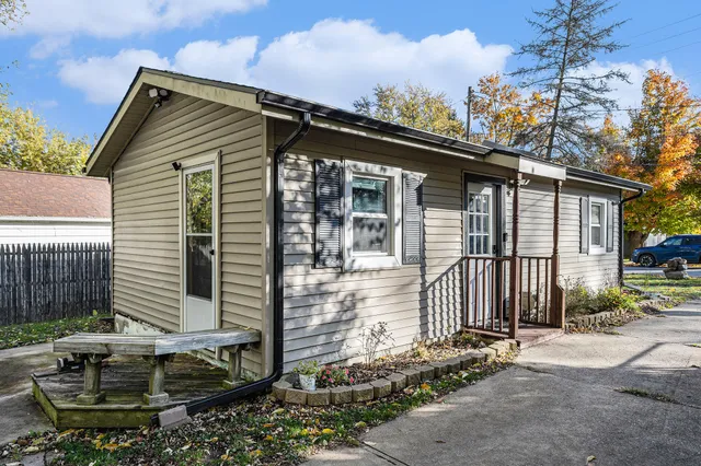 $128,000 | 112 North High Street, Leslie, MI 49251