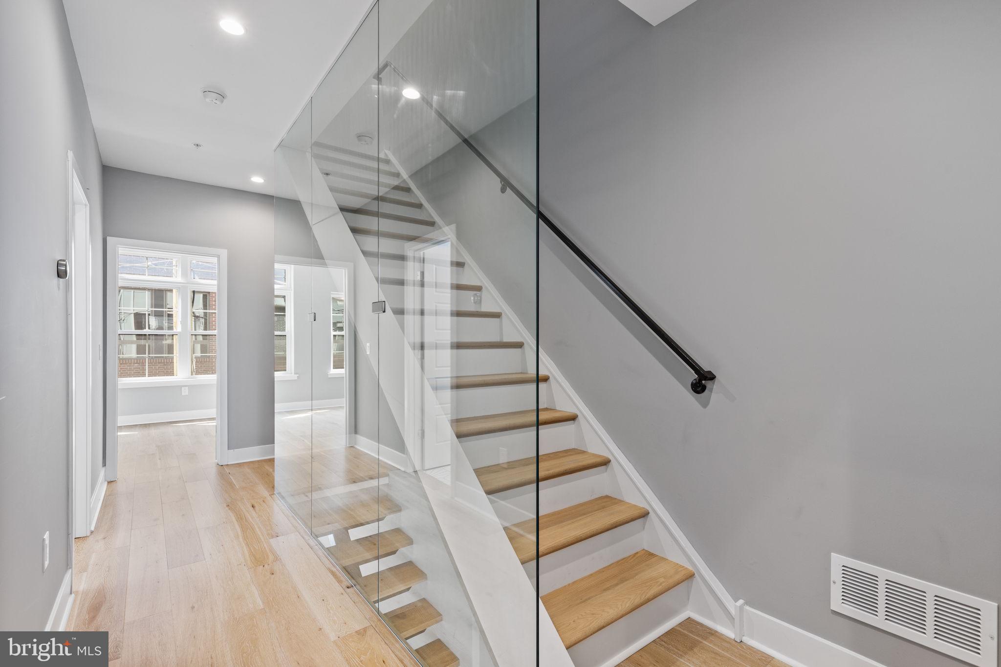 2227 League Street Philadelphia, PA 19146 - Photo 17 of 45 Second floor hallway