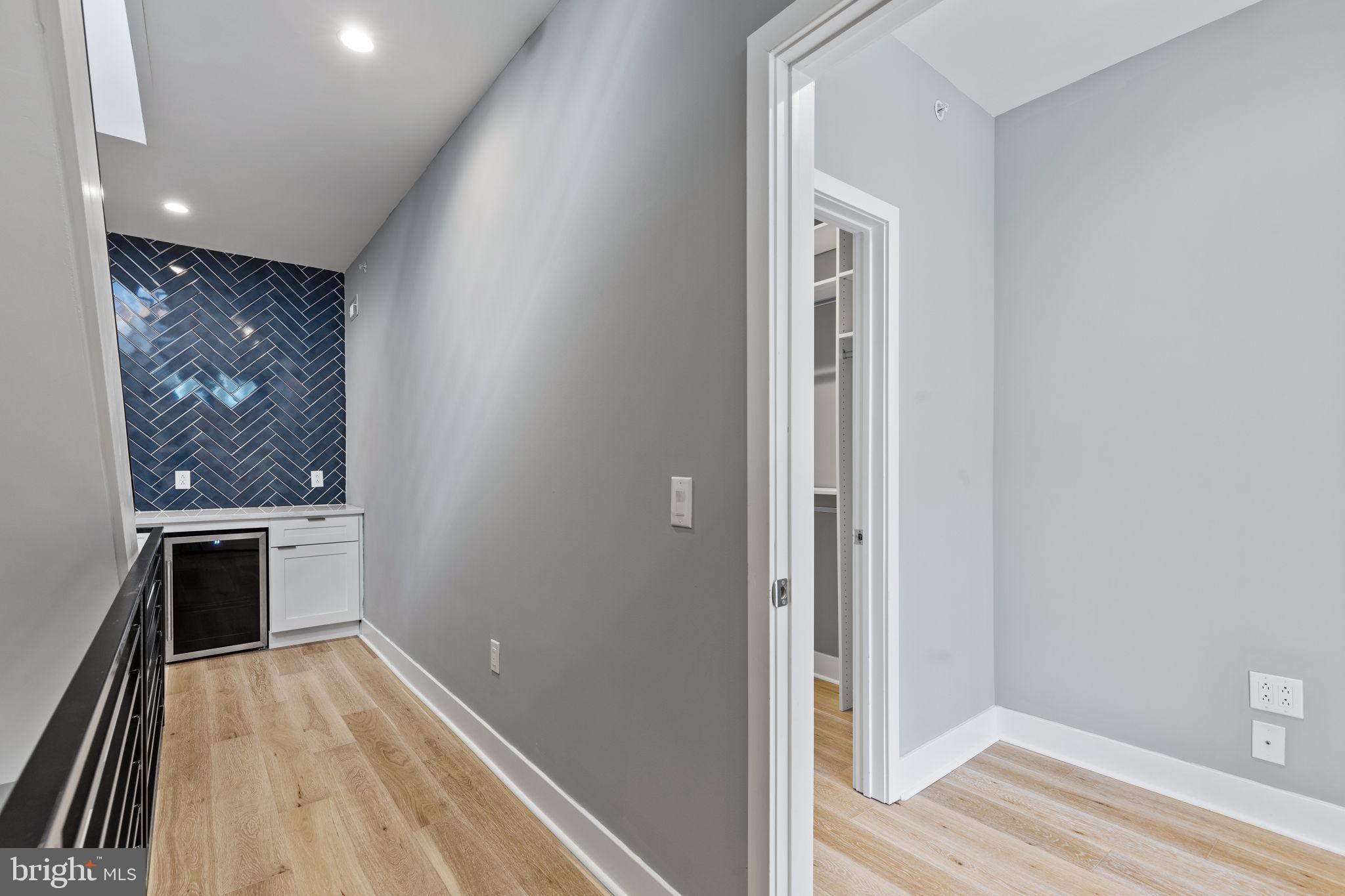 2227 League Street Philadelphia, PA 19146 - Photo 21 of 45 Third floor hallway