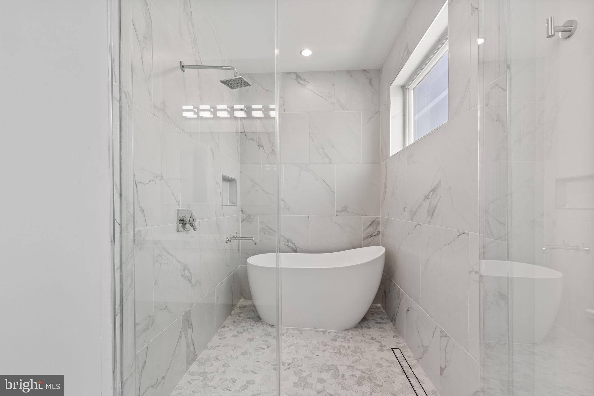 2227 League Street Philadelphia, PA 19146 - Photo 32 of 45 Primary bedroom suite