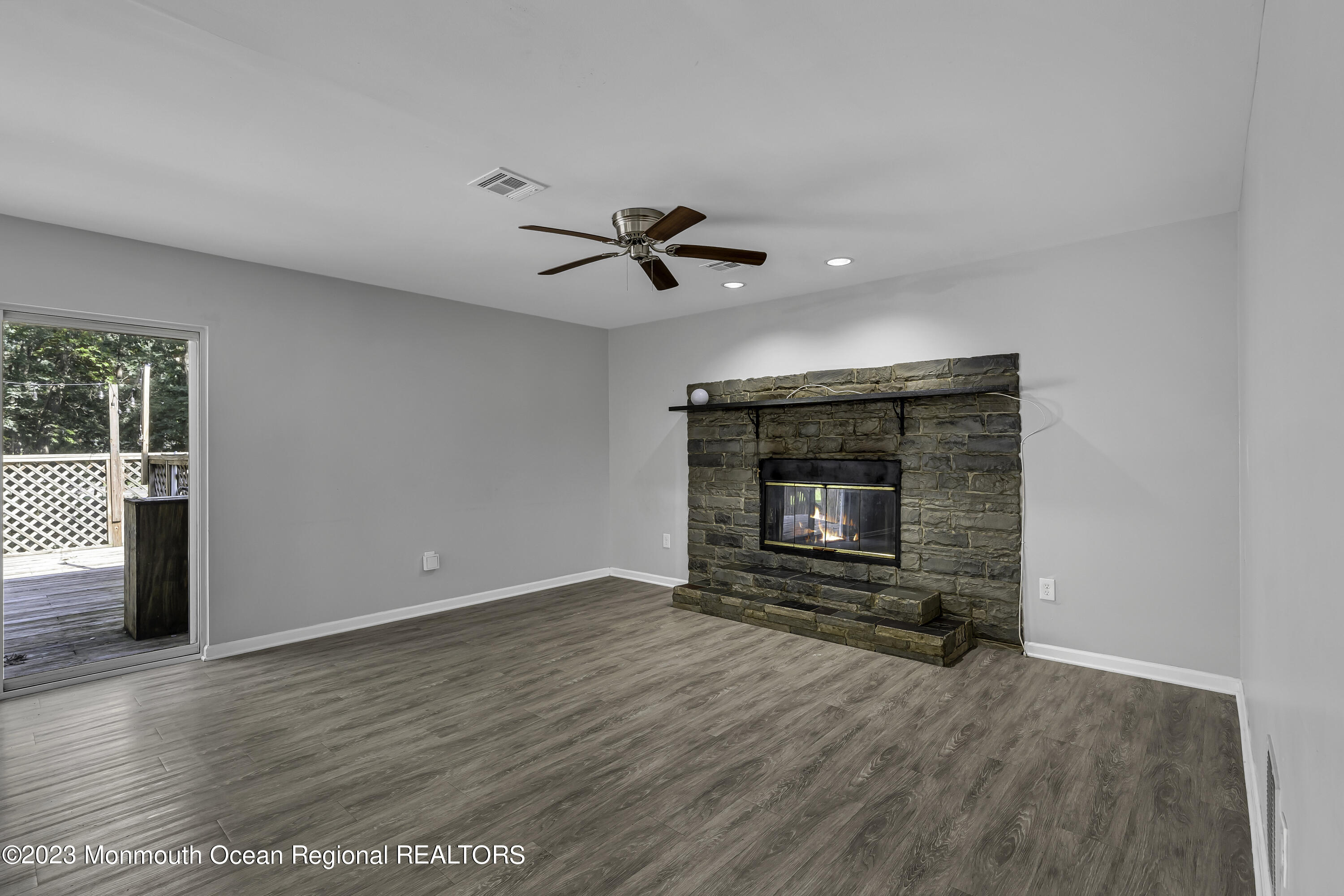 5 Frank Applegate Road Jackson, NJ 08527 - Photo 8 of 39 017_dsc04935-1