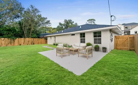 $550,000 | 2118 Wakefield Drive, Houston, TX 77018