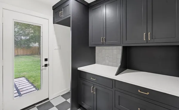 $550,000 | 2118 Wakefield Drive, Houston, TX 77018