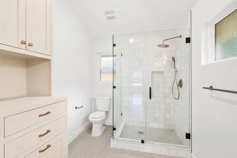 $550,000 | 2118 Wakefield Drive, Houston, TX 77018