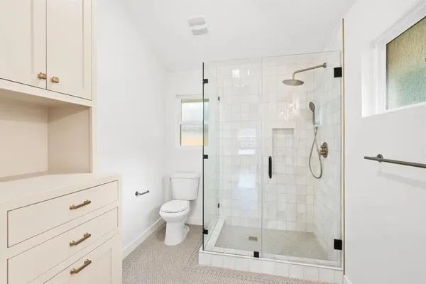 $550,000 | 2118 Wakefield Drive, Houston, TX 77018