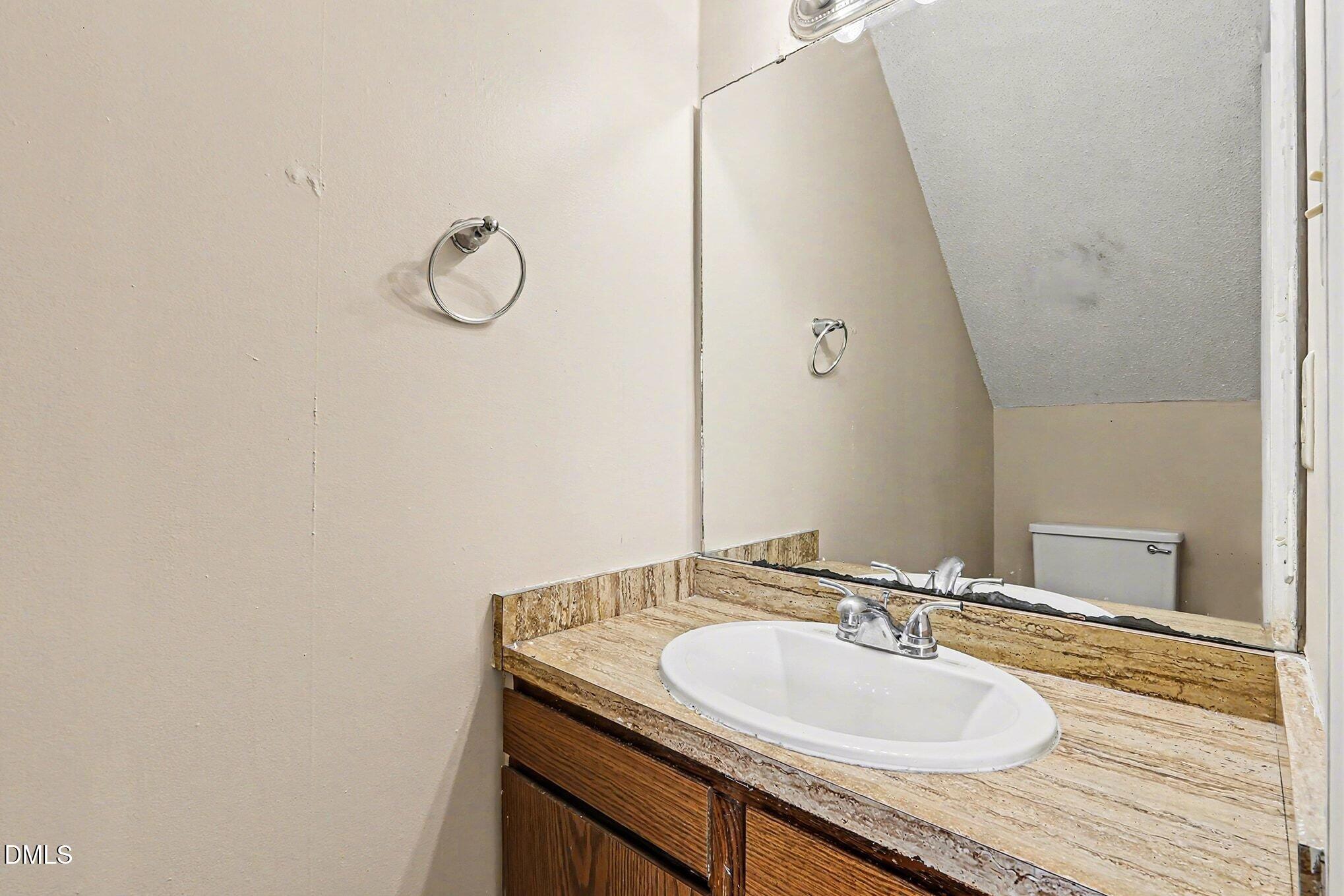 3618 Pine Knoll Drive Raleigh, NC 27604 - Photo 13 of 19 013_file_3836