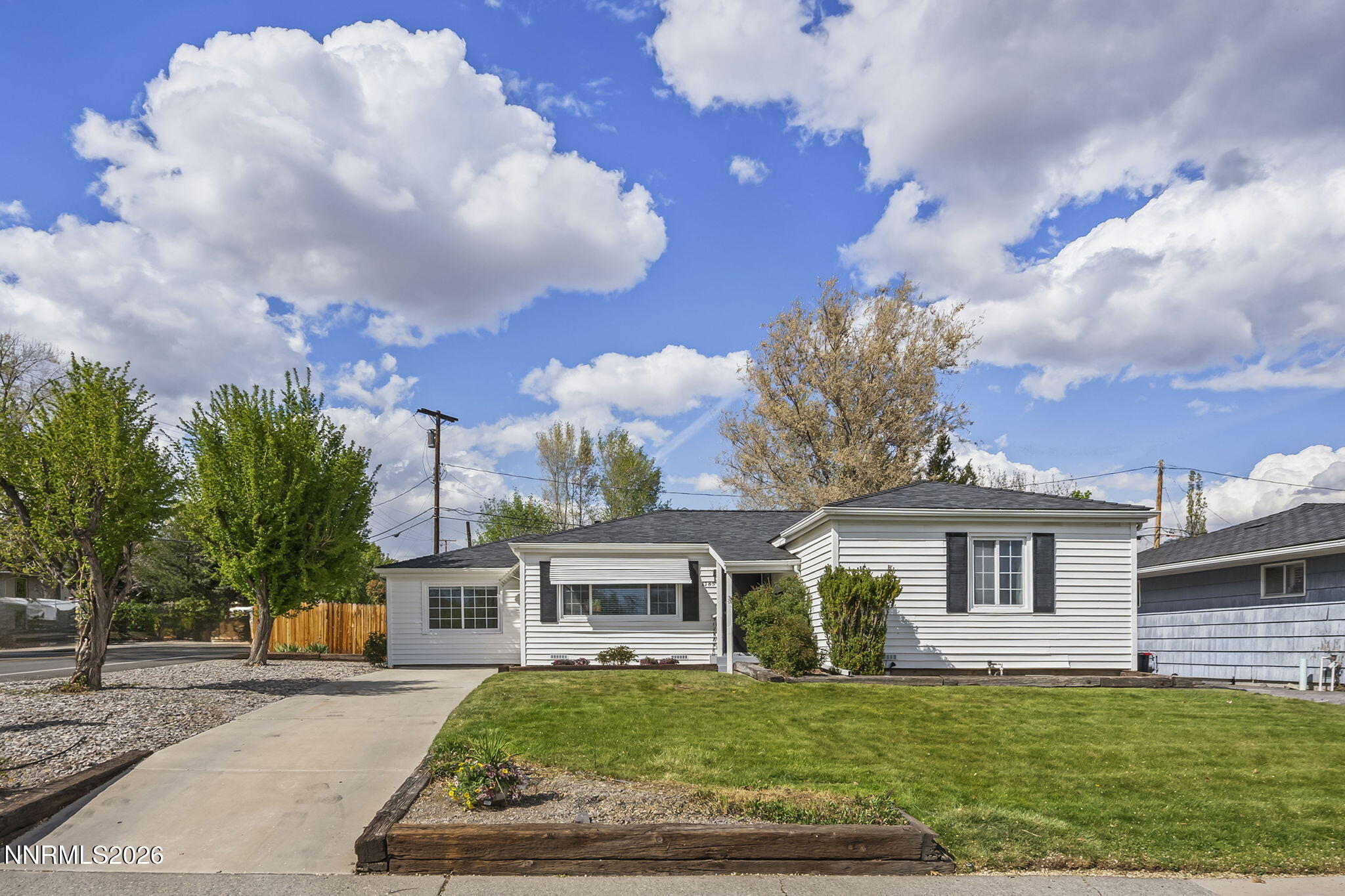 2-web-or-mls-_DSC1025