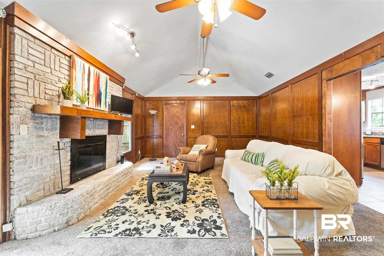 101 Paige Circle Daphne, AL 36526 - Photo 5 of 15 Living Room