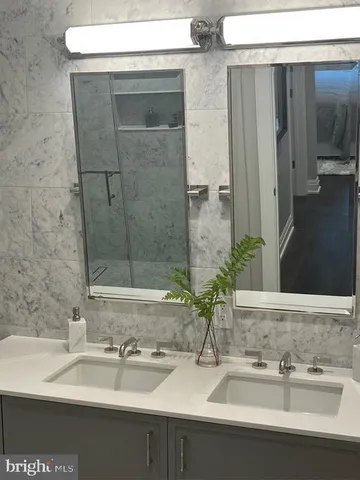 $882,000 | 10212 Montgomery Avenue, Unit 9, Kensington, MD 20895