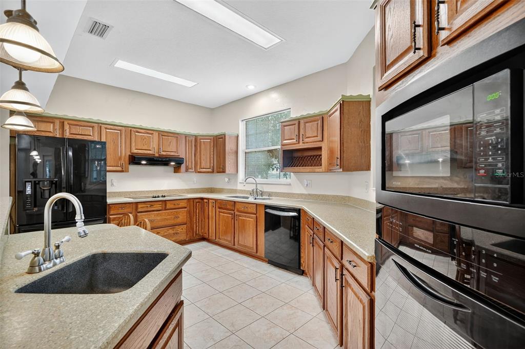 10422 Em En El Grove Road Leesburg, FL 34788 - Photo 19 of 41 Gallery Image 19