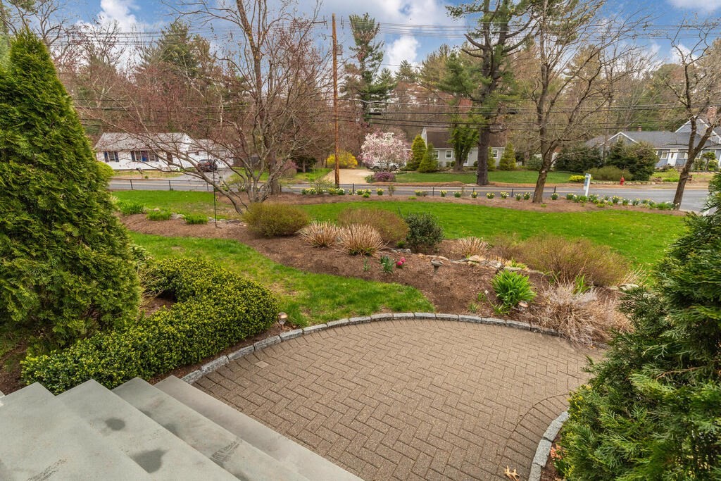 239 Old Lancaster Road Sudbury, MA 01776 - Photo 3 of 24 Gallery Image 3