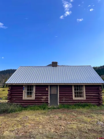 a view of a big yard