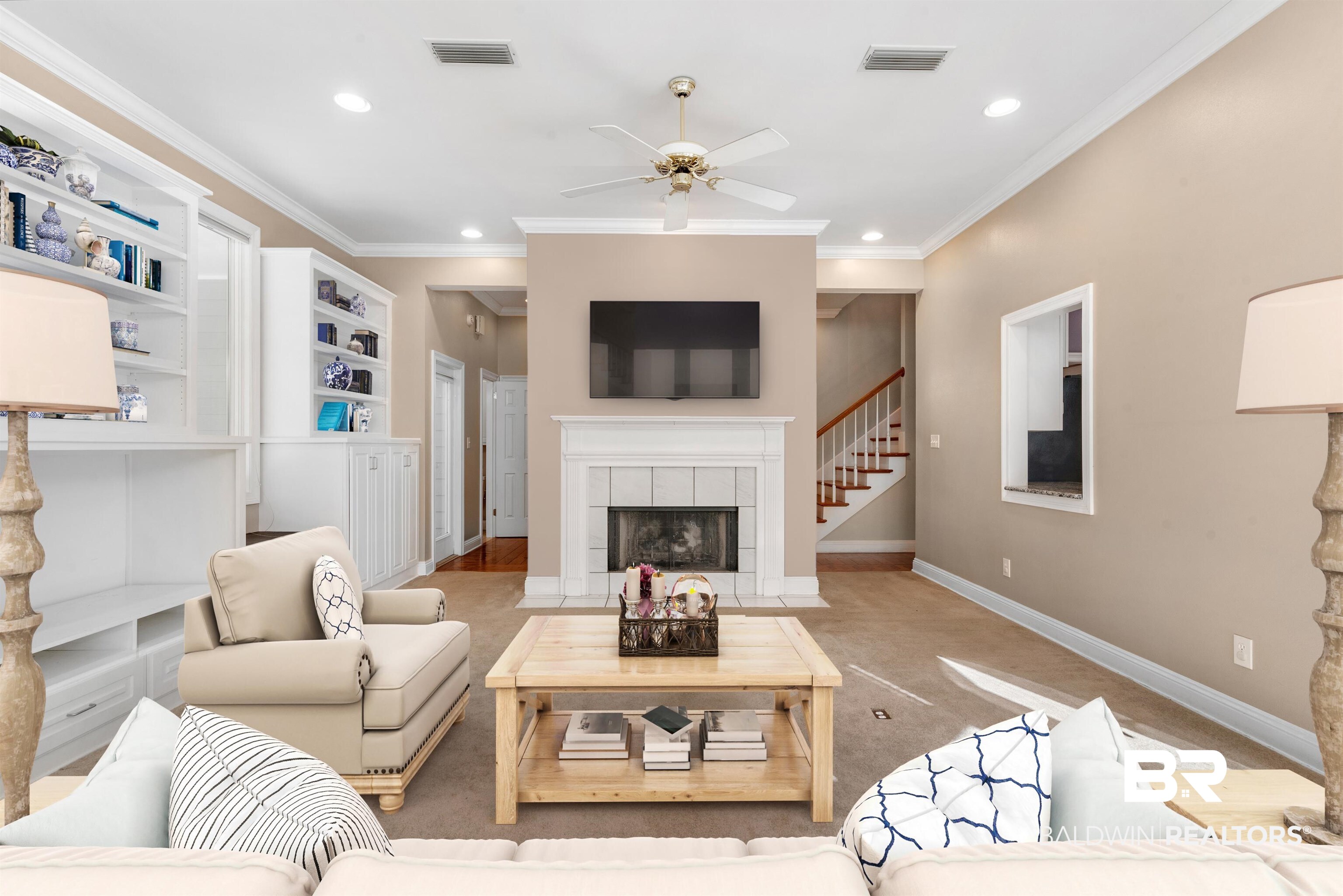 501 Oak Ridge Court West Daphne, AL 36526 - Photo 8 of 50 Family Room