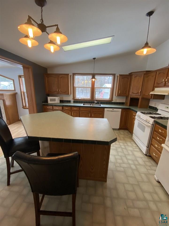 70610 Clevette Road Ashland, WI 54806 - Photo 3 of 15