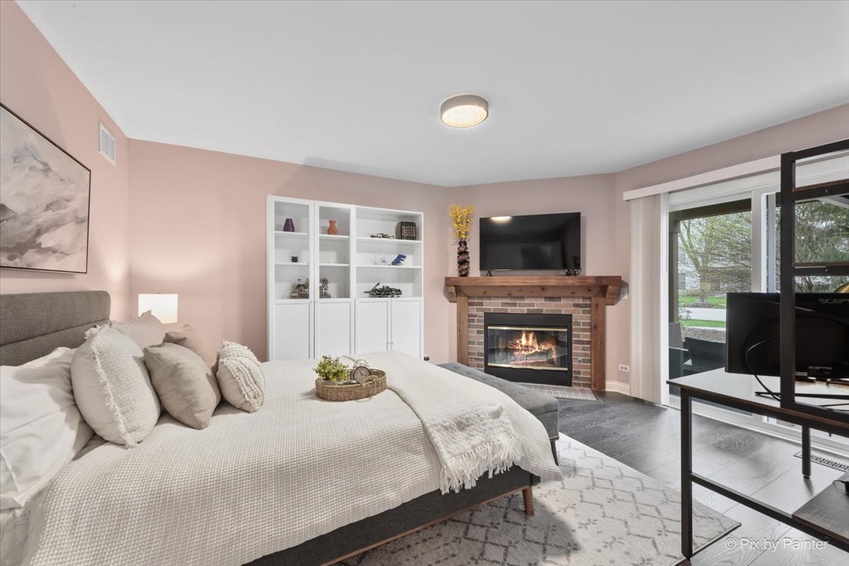 1101 Stillwater Road, Unit 1101 Elgin, IL 60120 - Photo 11 of 38 Gallery Image 11