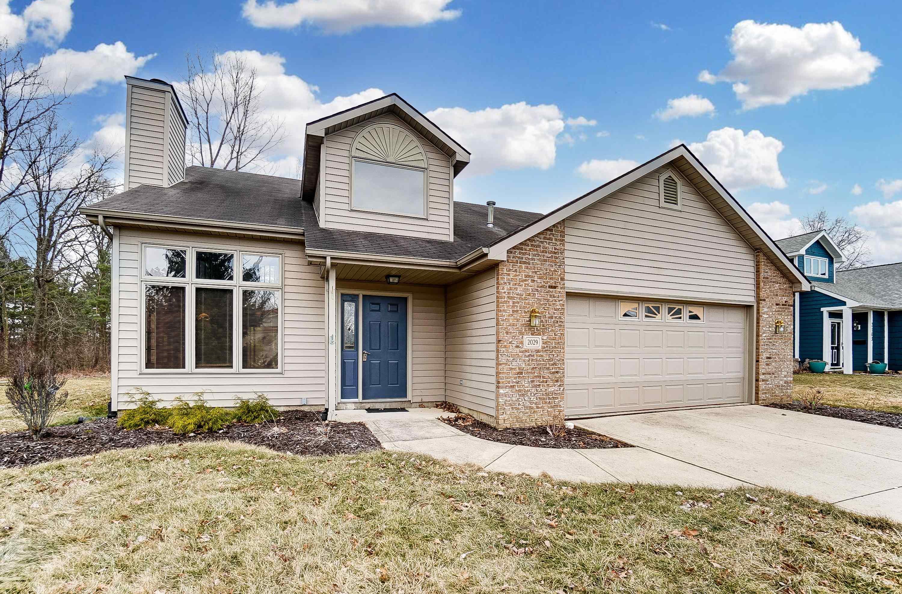 2029 Broken Oak Road Fort Wayne, IN 46818 - Photo 1 of 28