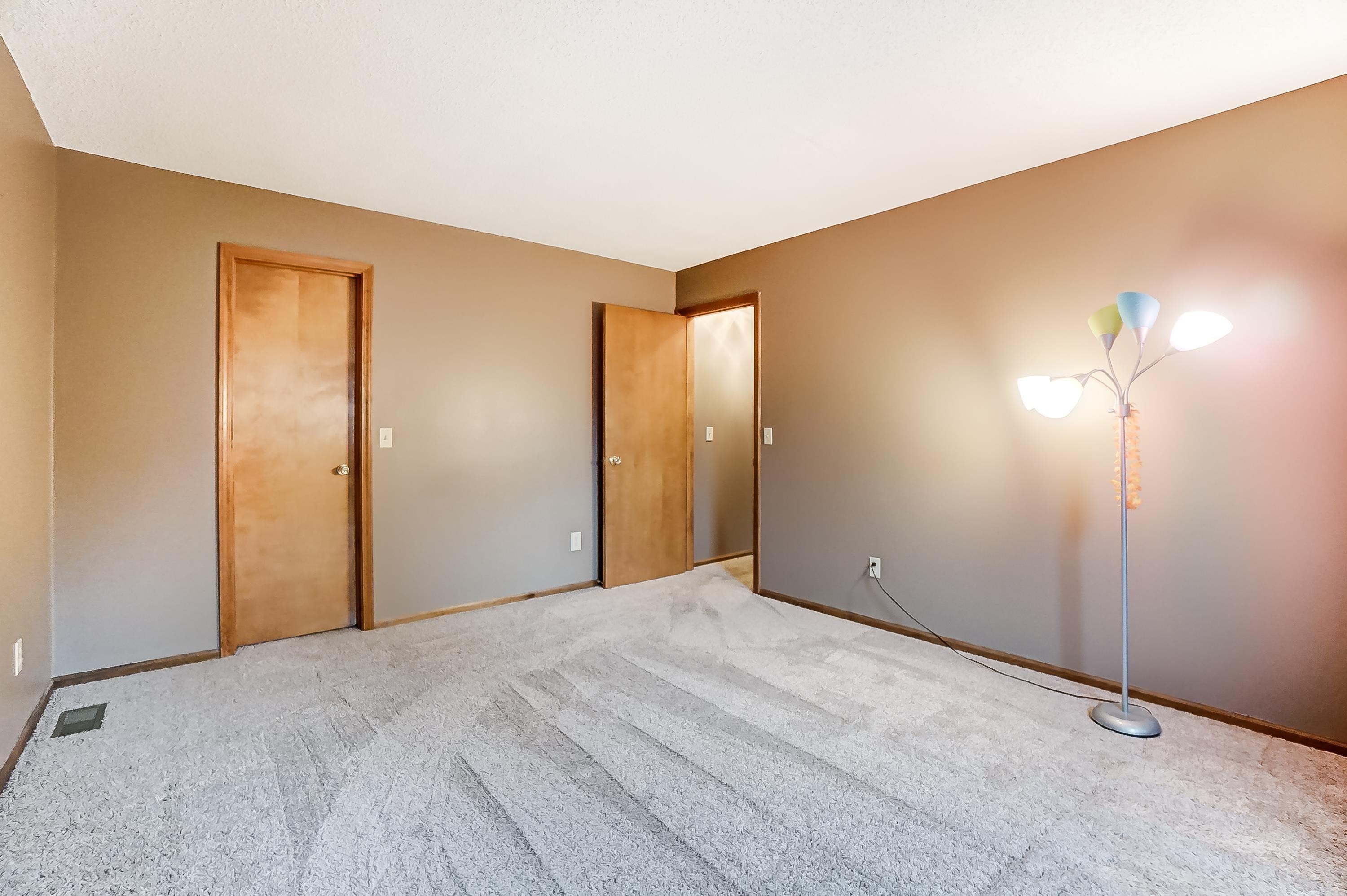 2029 Broken Oak Road Fort Wayne, IN 46818 - Photo 18 of 28