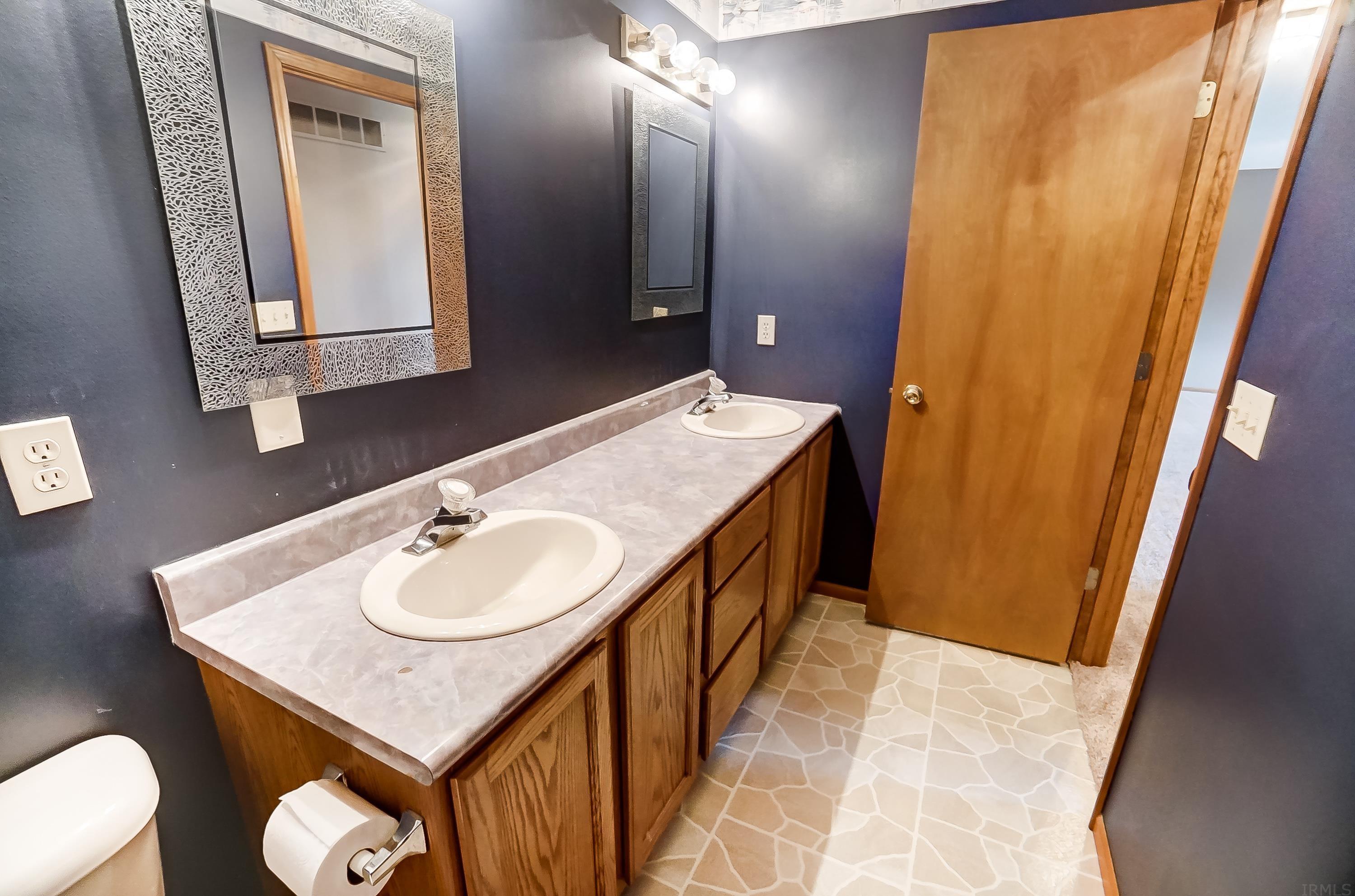 2029 Broken Oak Road Fort Wayne, IN 46818 - Photo 20 of 28