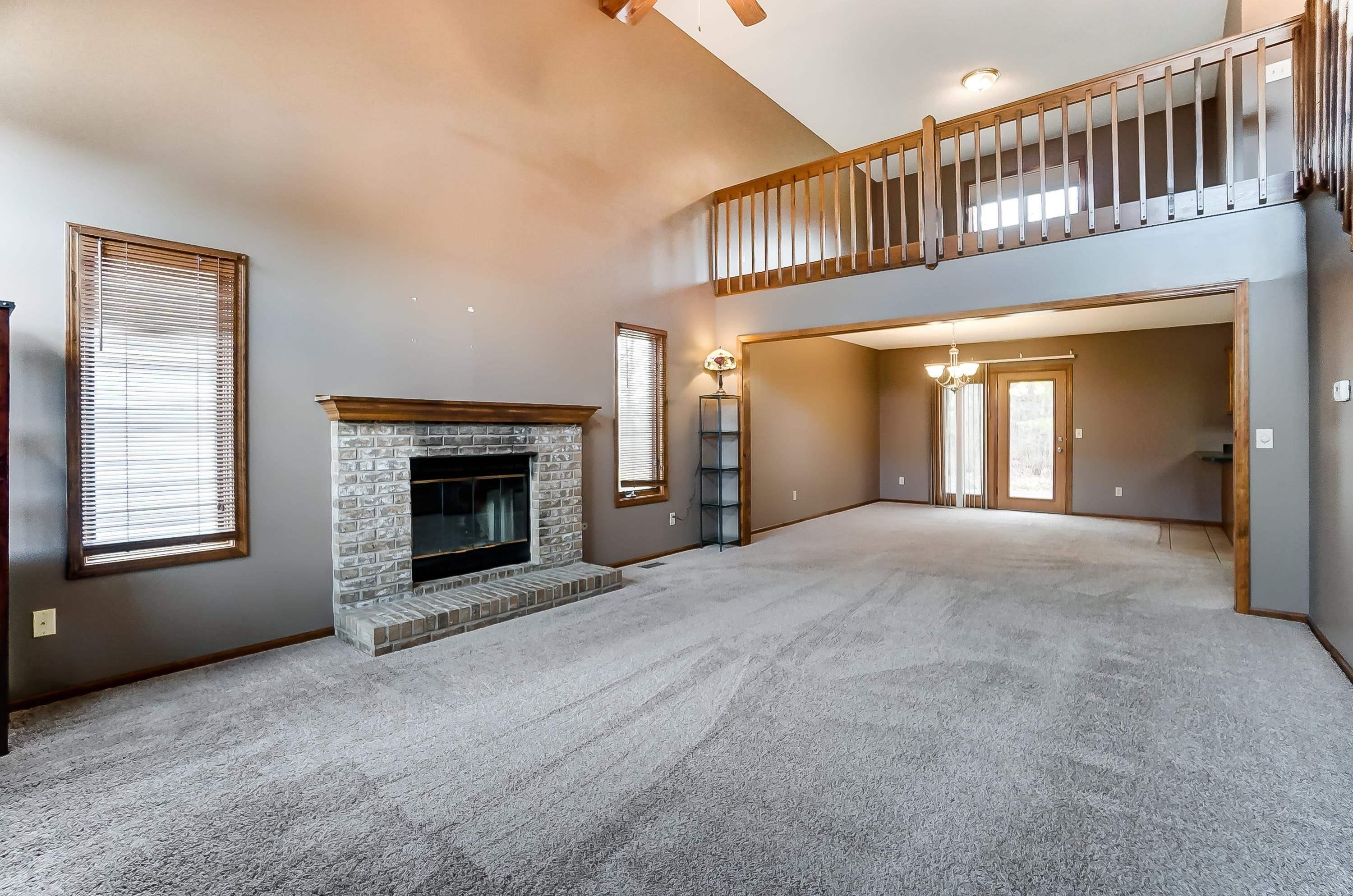 2029 Broken Oak Road Fort Wayne, IN 46818 - Photo 4 of 28