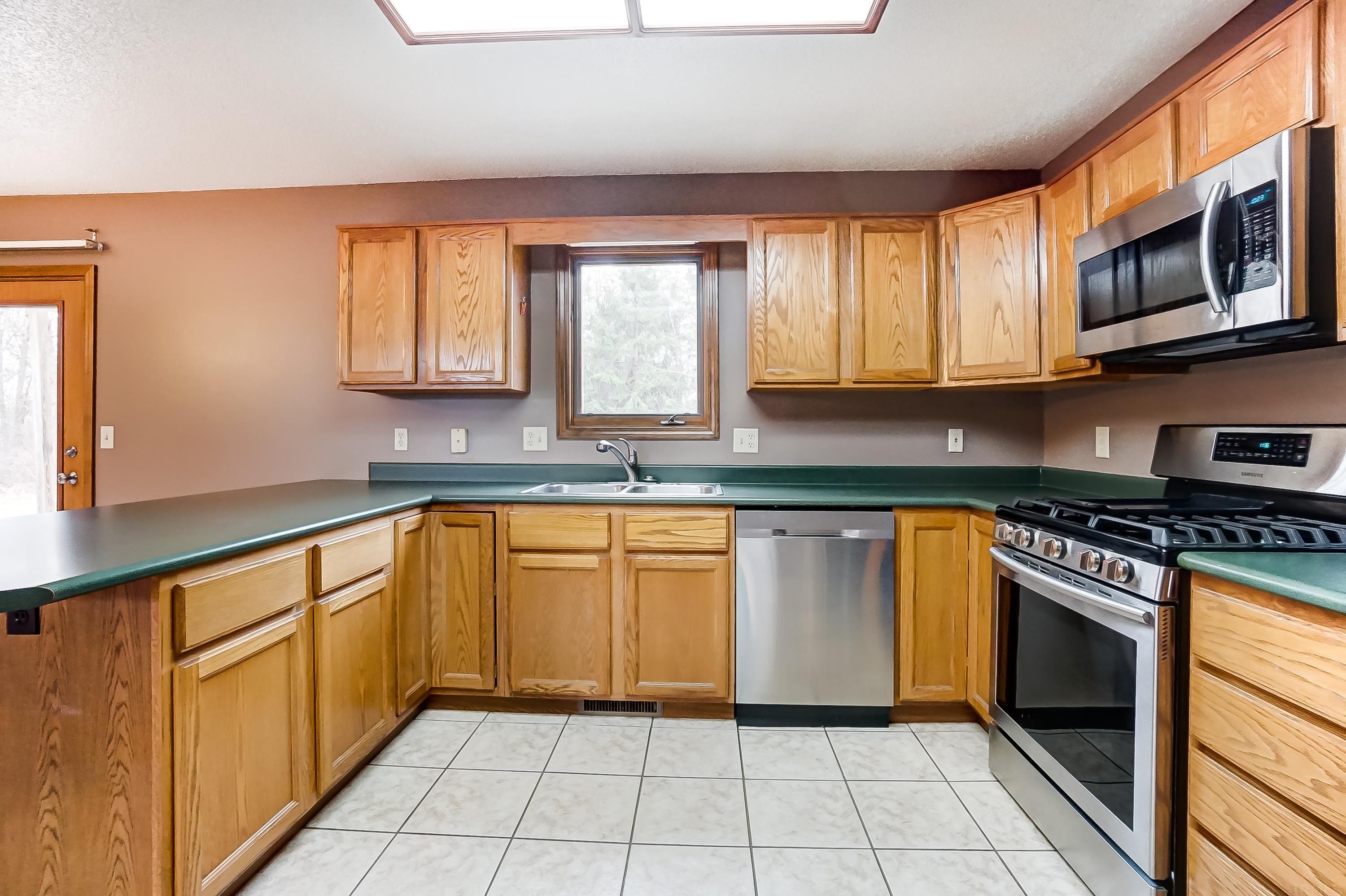 2029 Broken Oak Road Fort Wayne, IN 46818 - Photo 8 of 28