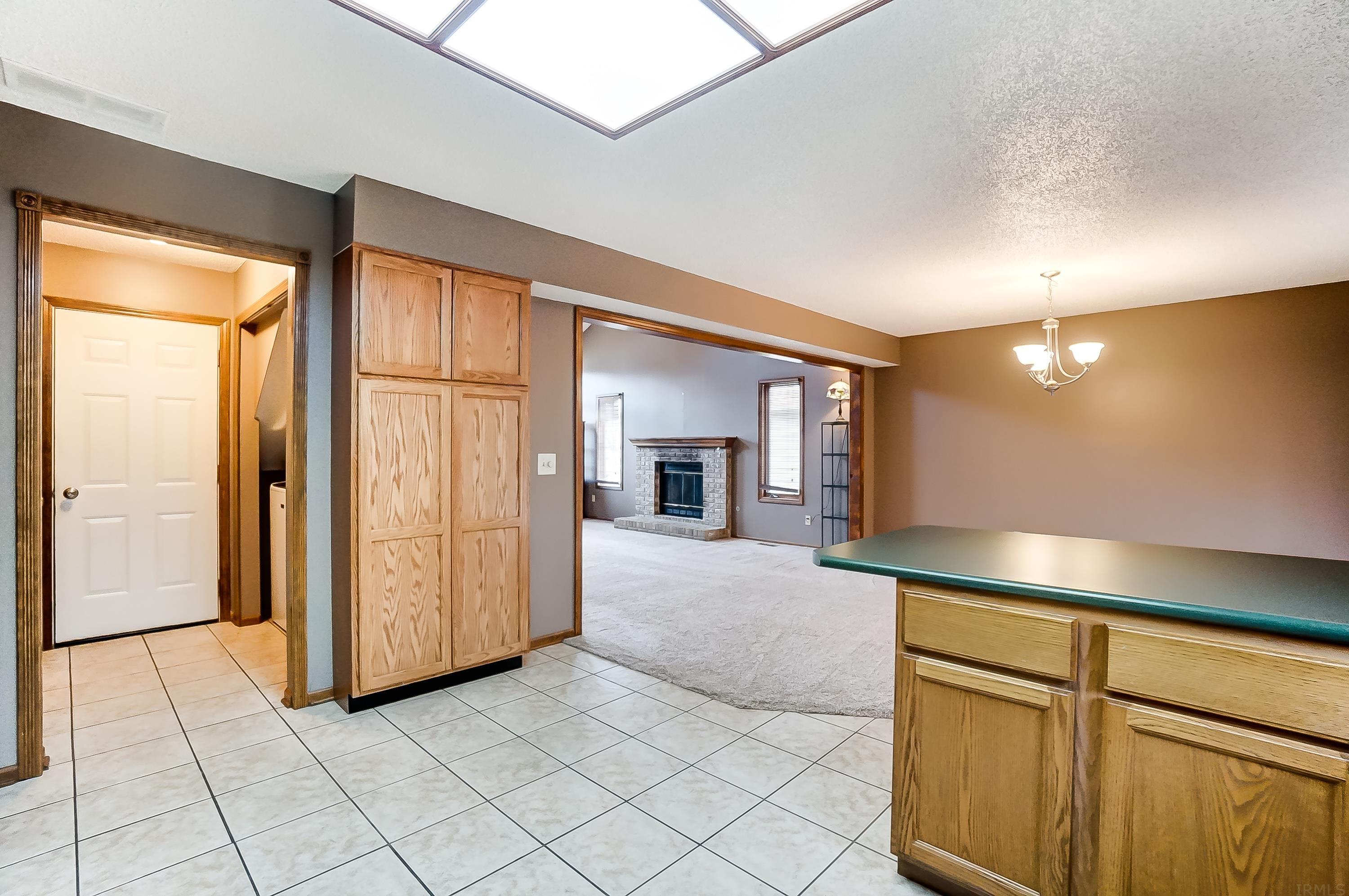 2029 Broken Oak Road Fort Wayne, IN 46818 - Photo 9 of 28