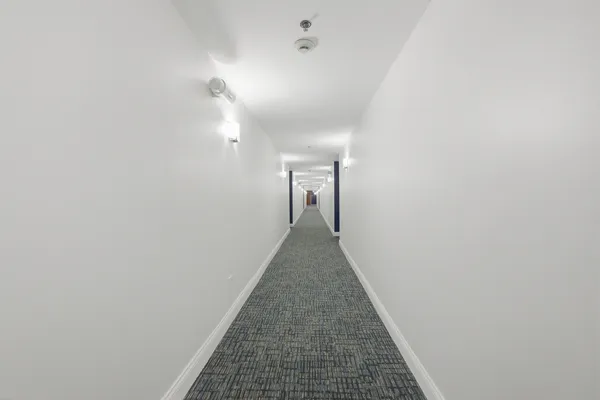 $369,900 | 875 East 22nd Street, Unit 410, Lombard, IL 60148