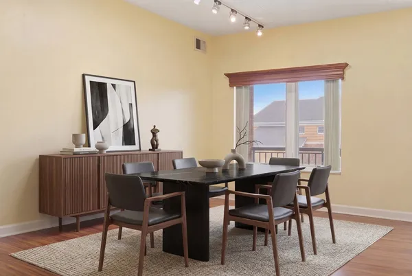 $369,900 | 875 East 22nd Street, Unit 410, Lombard, IL 60148