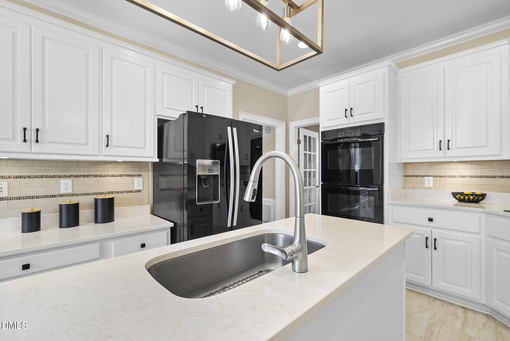 2441 Eagle Rock Road Wendell, NC 27591 - Photo 16 of 62 42" Cabinets with Crown Trim