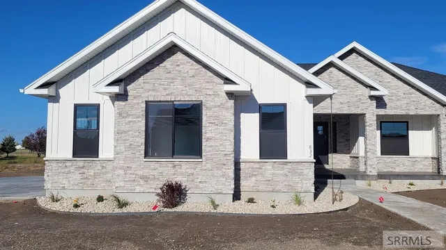 $815,000 | 832 Oak Hl Way, Rexburg, ID 83440