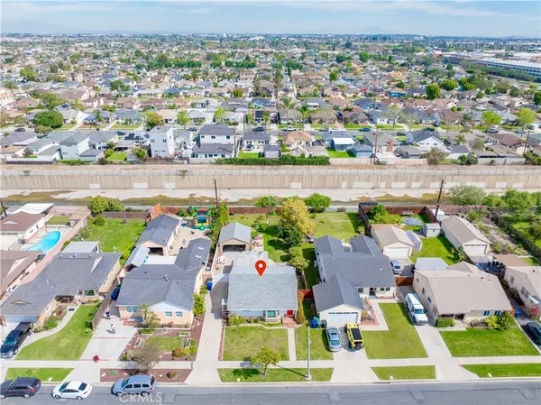 $925,000 | 15522 Yukon Avenue, Lawndale, CA 90260