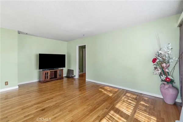$925,000 | 15522 Yukon Avenue, Lawndale, CA 90260