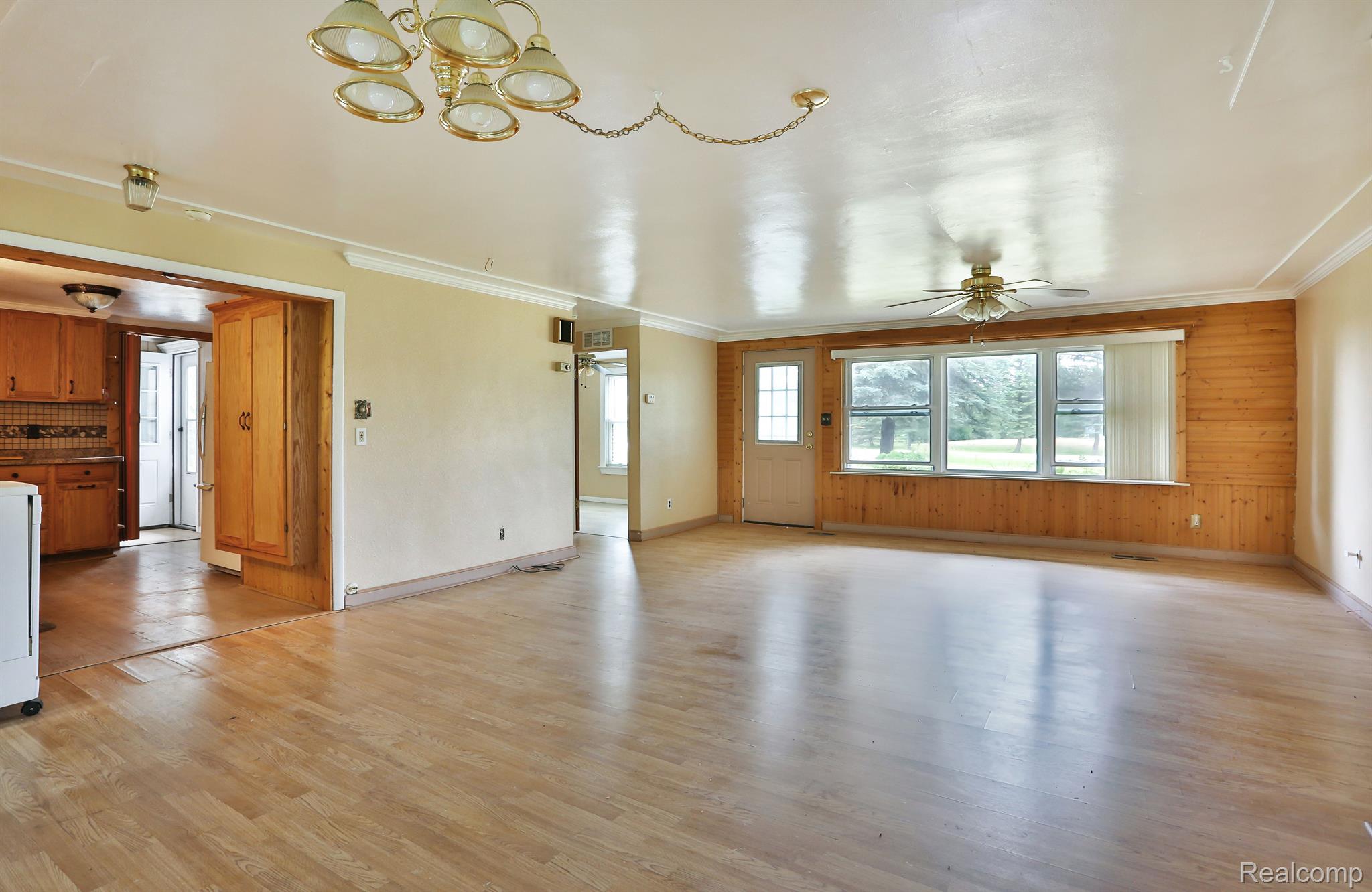 12125 Coldwater Road Flushing, MI 48433 - Photo 7 of 24