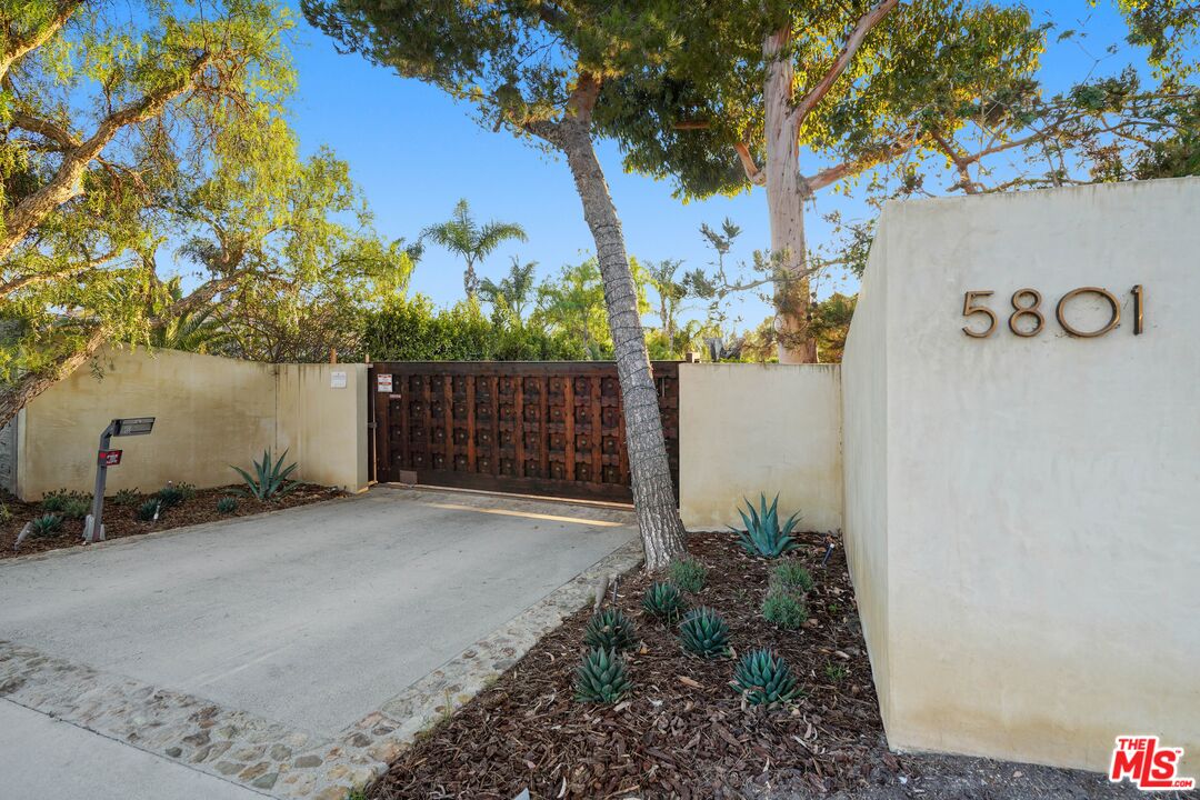 5801 Kanan Dume Road Malibu, CA 90265 - Photo 41 of 44