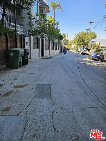 $69,900 | 6893 Pacific View Drive, Los Angeles, CA 90068