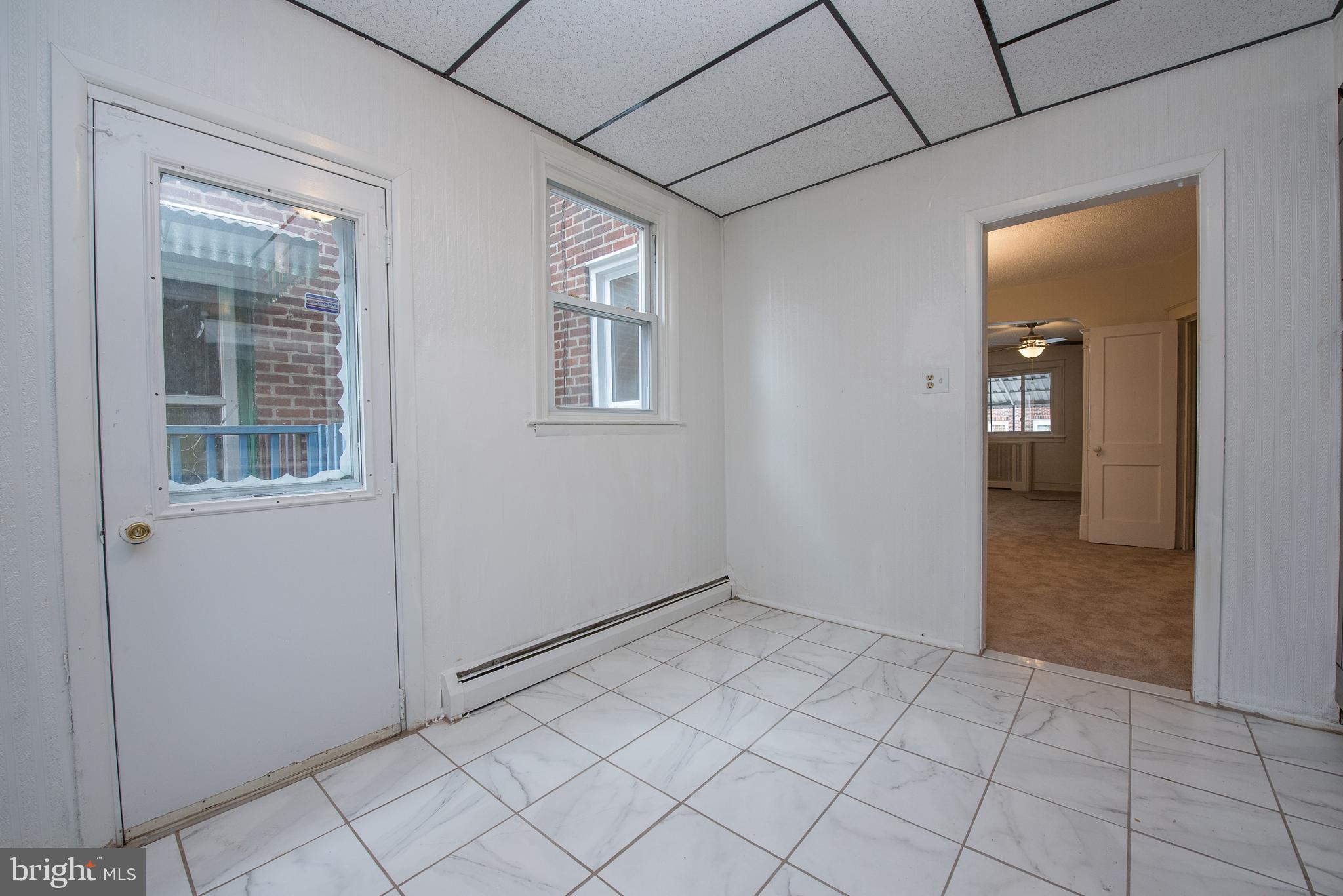 295 Sanford Road Upper Darby, PA 19082 - Photo 17 of 40