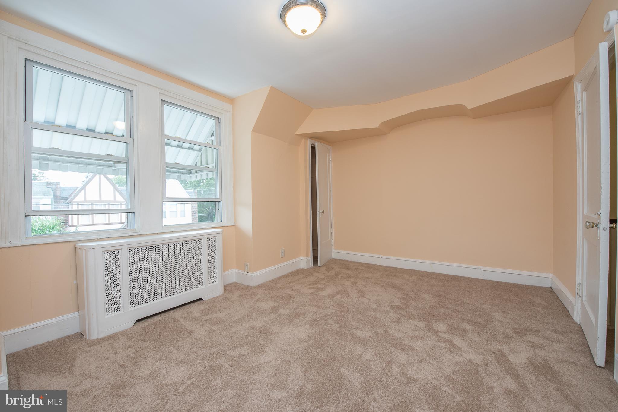 295 Sanford Road Upper Darby, PA 19082 - Photo 21 of 40