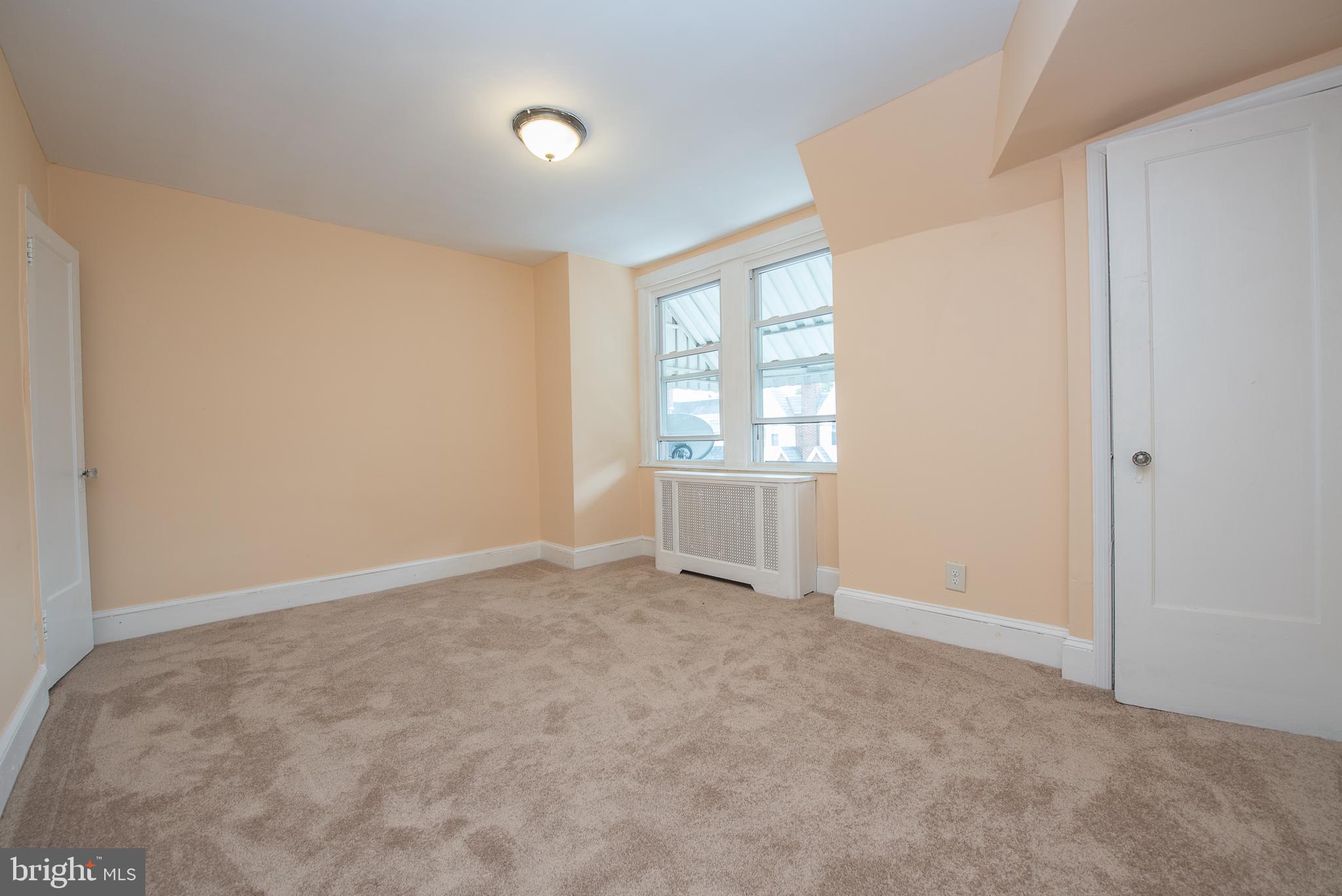 295 Sanford Road Upper Darby, PA 19082 - Photo 22 of 40