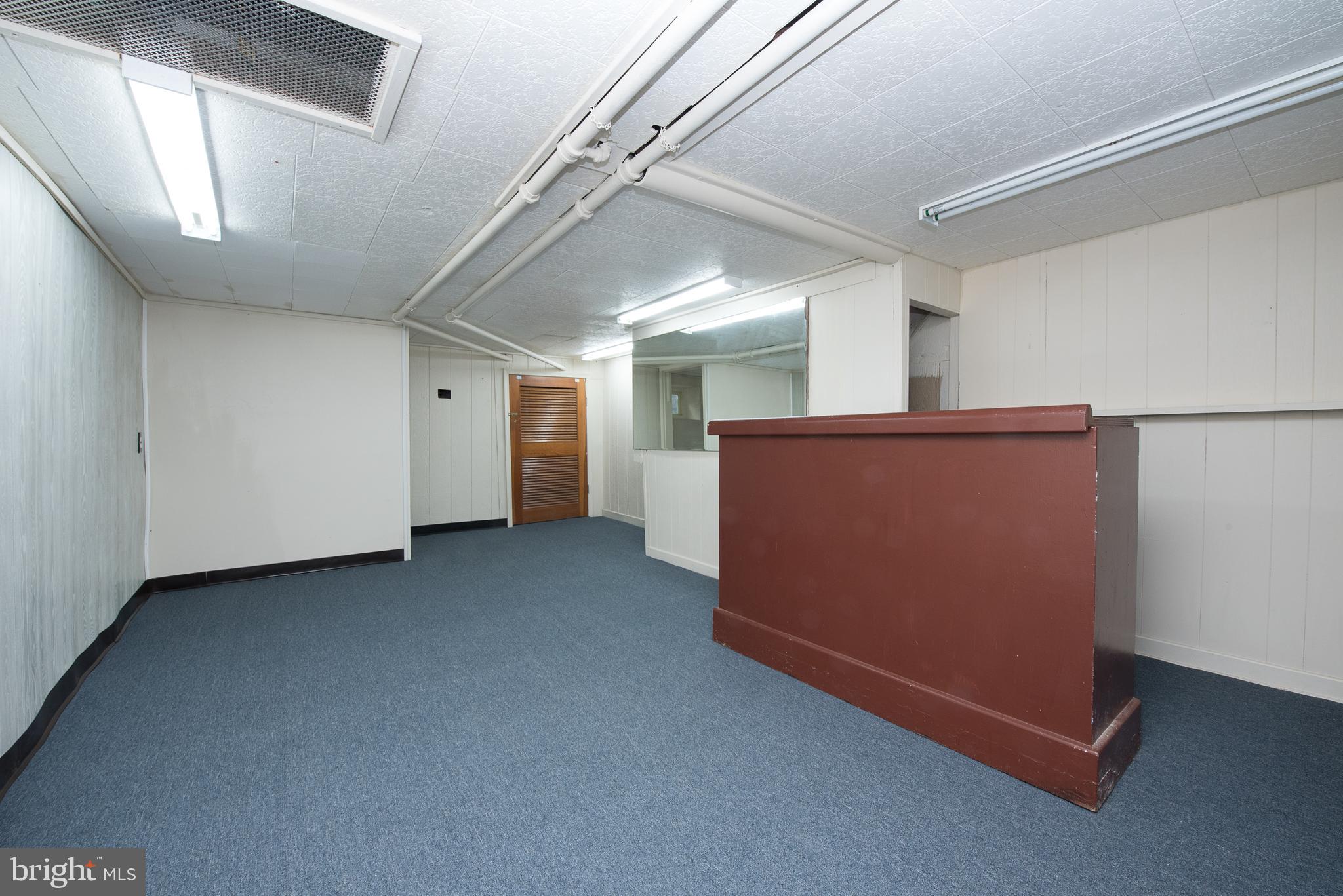 295 Sanford Road Upper Darby, PA 19082 - Photo 31 of 40