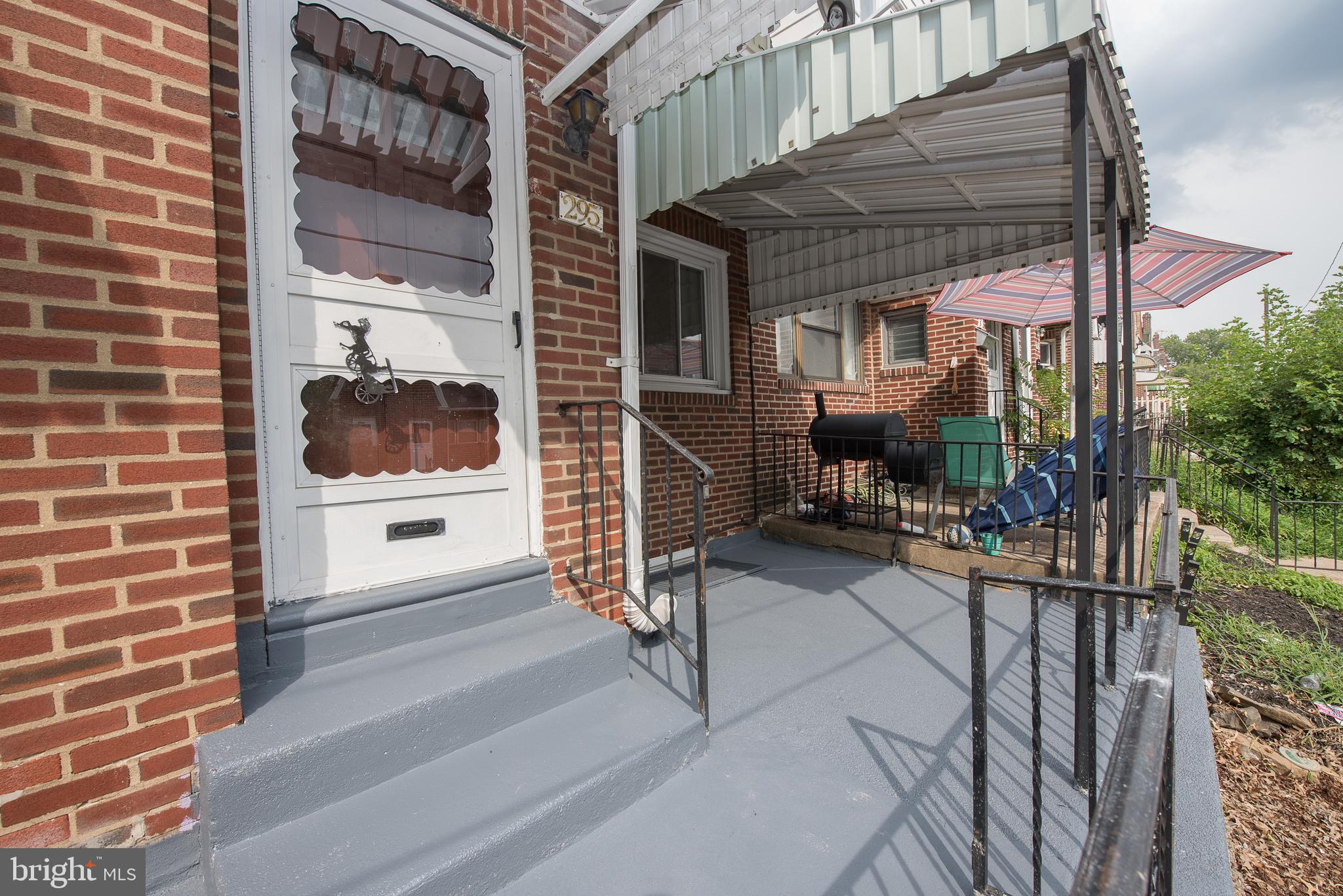 295 Sanford Road Upper Darby, PA 19082 - Photo 5 of 40