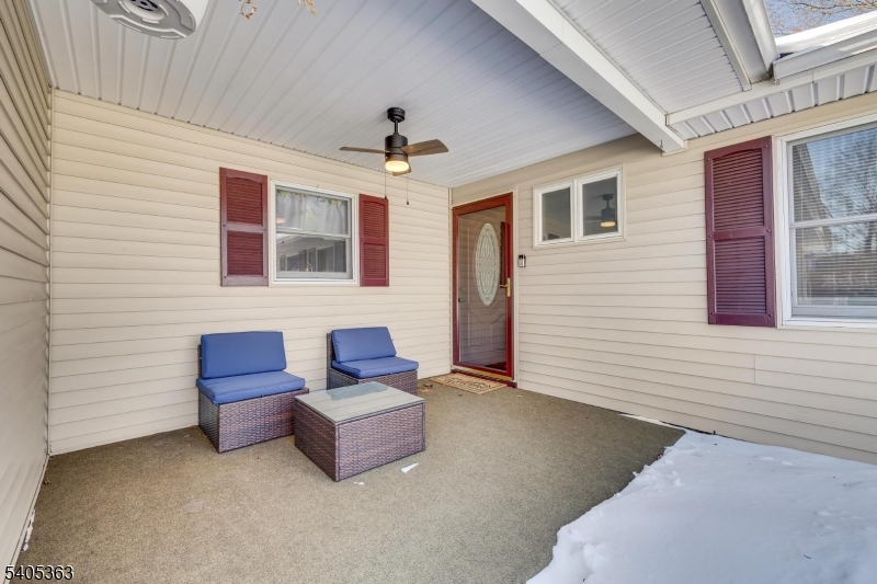 103 Cindy Terrace Hackettstown, NJ 07840 - Photo 5 of 32