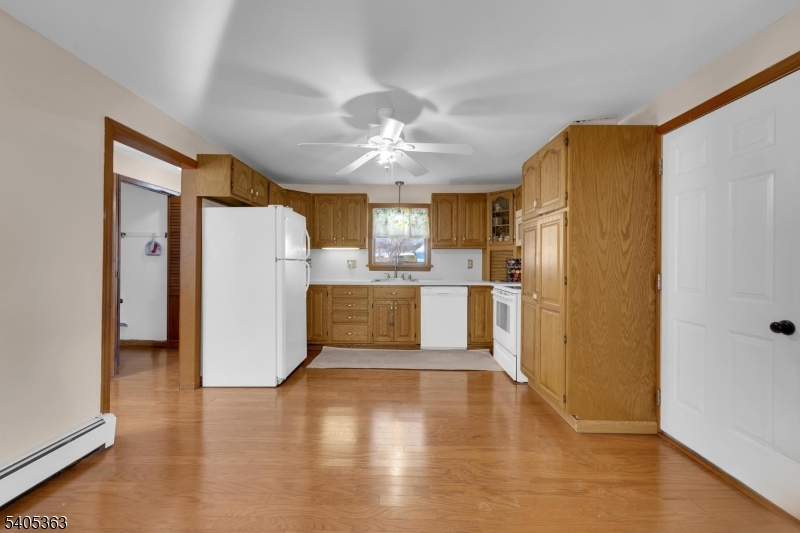 103 Cindy Terrace Hackettstown, NJ 07840 - Photo 10 of 32