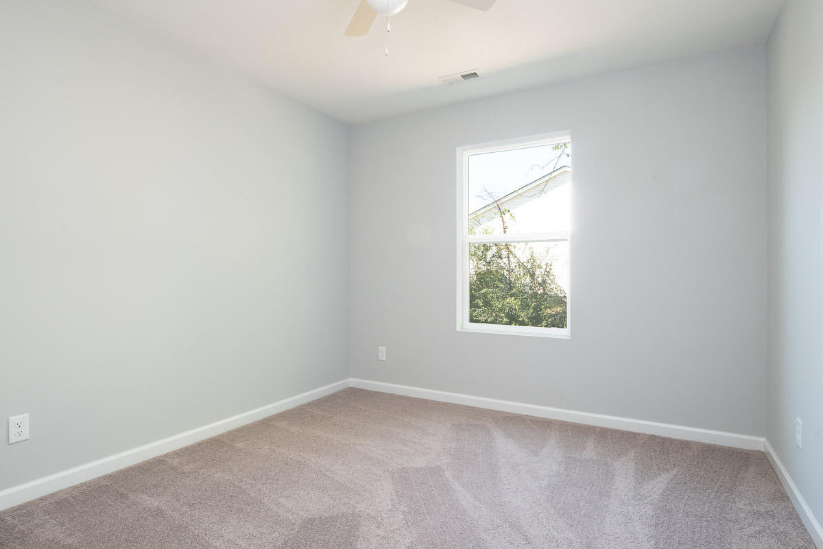 4606 Coster Road Knoxville, TN 37912 - Photo 8 of 11 Bedroom 2