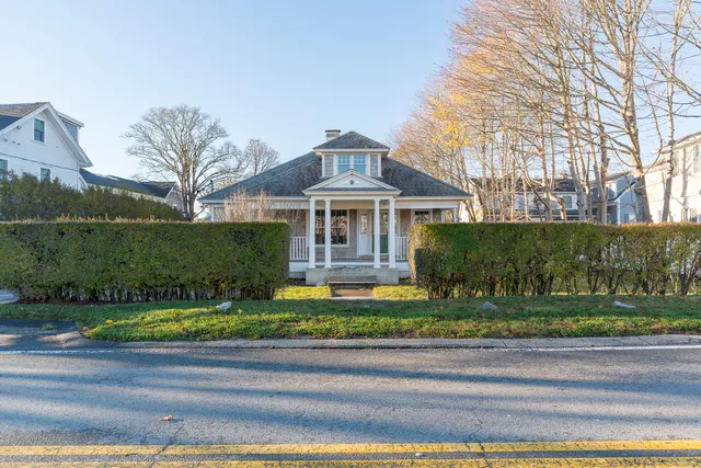 $1,499,900 | 745-747 Main Street, Chatham, MA 02633