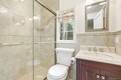 $1,800,000 | 14 Overhill Road, New Rochelle, NY 10804