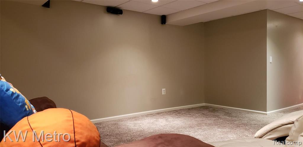 744 Dressler Lane Rochester Hills, MI 48307 - Photo 25 of 38