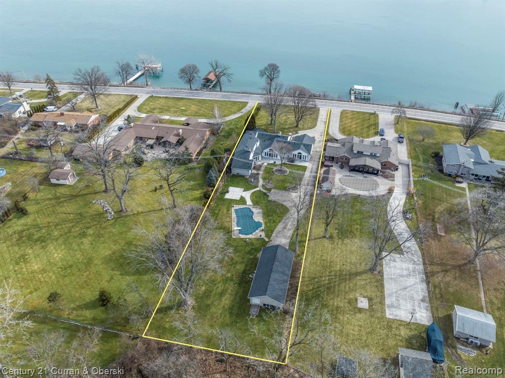 23722 East River Road Grosse Ile, MI 48138 - Photo 36 of 38