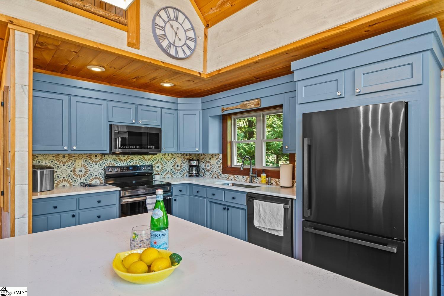 128 Hickory Cove Road Seneca, SC 29672 - Photo 7 of 36 Gallery Image 7